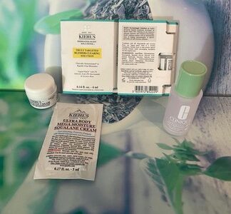 CLINIQUE & KIEHL’S Pflege-Set Reinigung 30 ml, Creme 7 ml, Körpercreme, Blemish