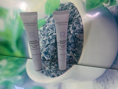 MÁDARA Retinol Alternative Serum – pflanzliches Gesichtsserum 15 ml (2 Stück)