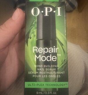OPI Treatments & Strengtheners Repair Nagelserum 9 ml –für starke, glatte Nägel