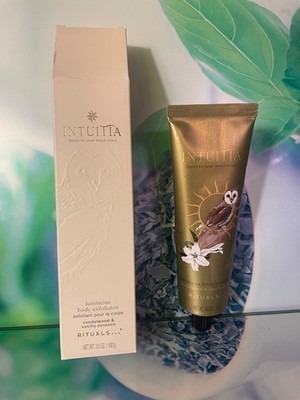 RITUALS Intuitia Luminous Body Exfoliator – Sandelholz & Vanille | 100 g Peeling