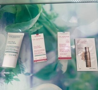 Clarins Beauty Set 4-tlg. Miniaturen 15ml 8ml 10ml 2ml Adventskalender